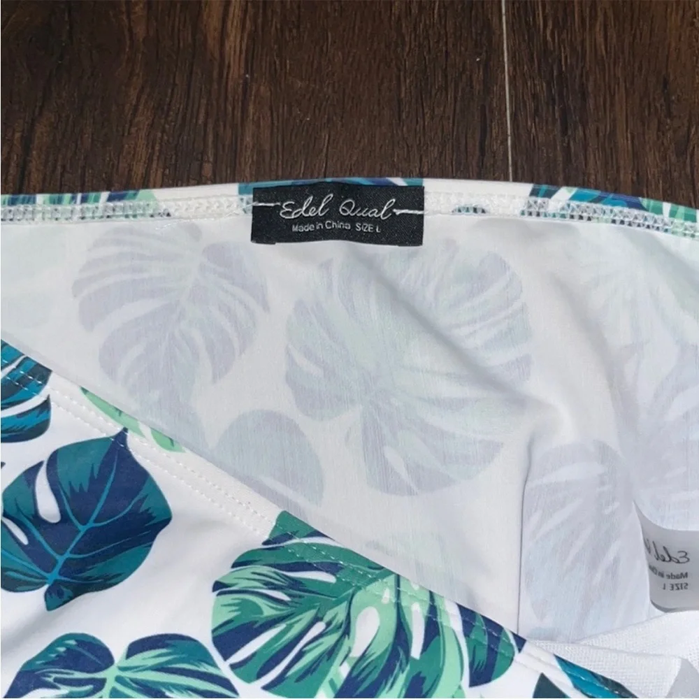 Bikini Set - Picture 10 of 12